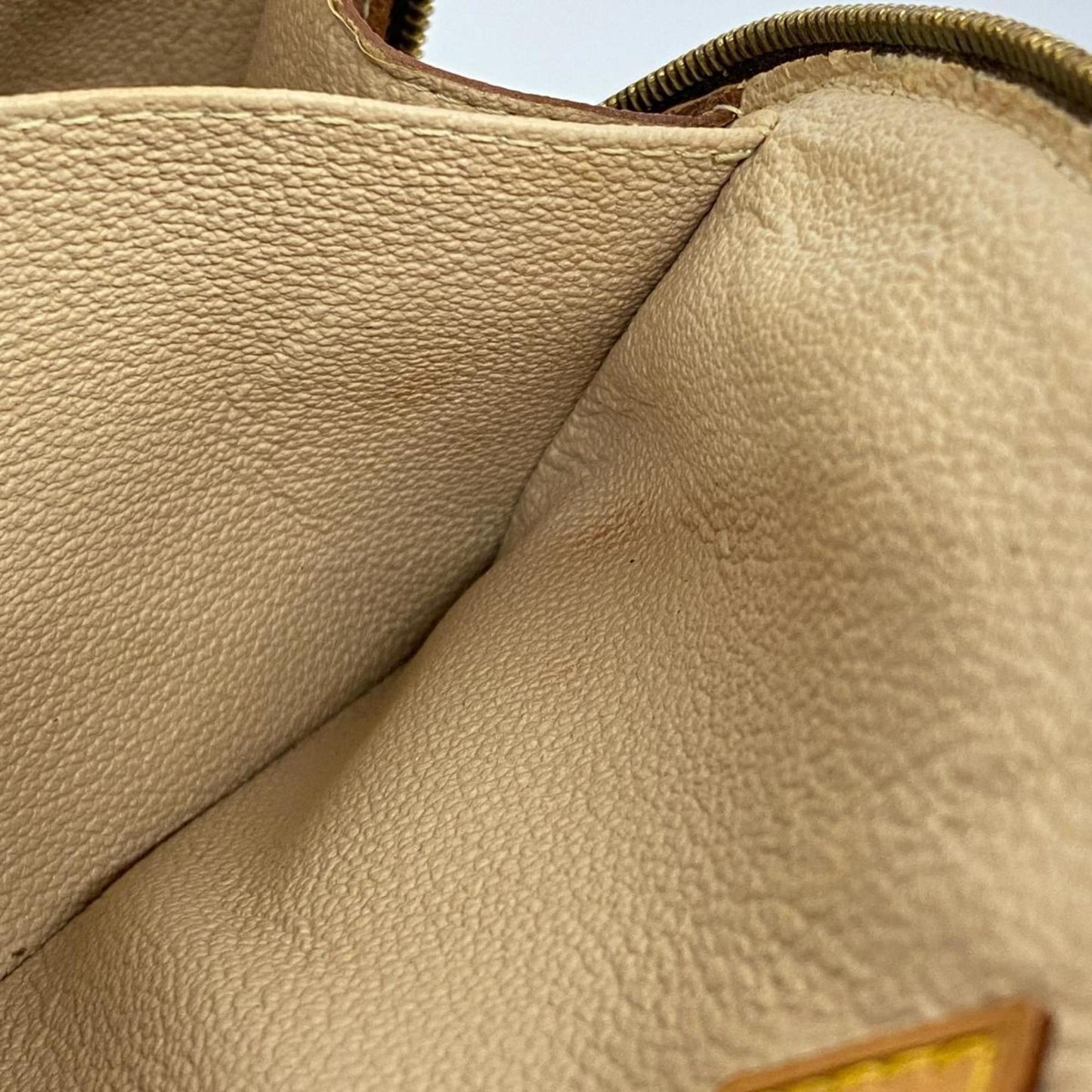 LOUIS VUITTON Demi ronde Clutch Bag