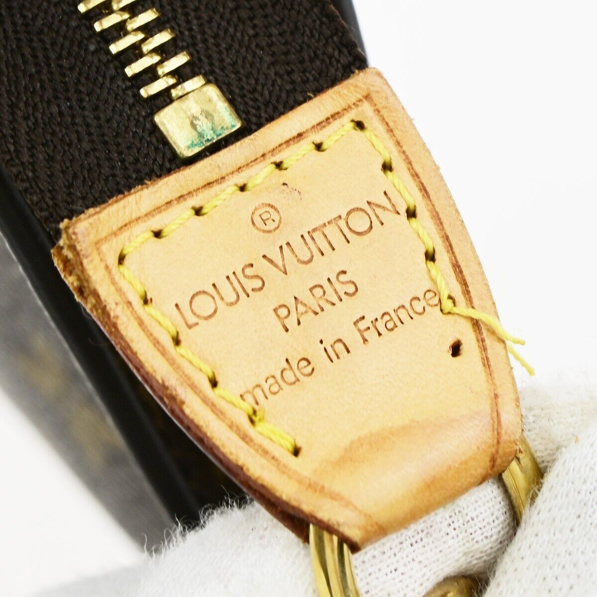 LOUIS VUITTON Bucket GM Handbag