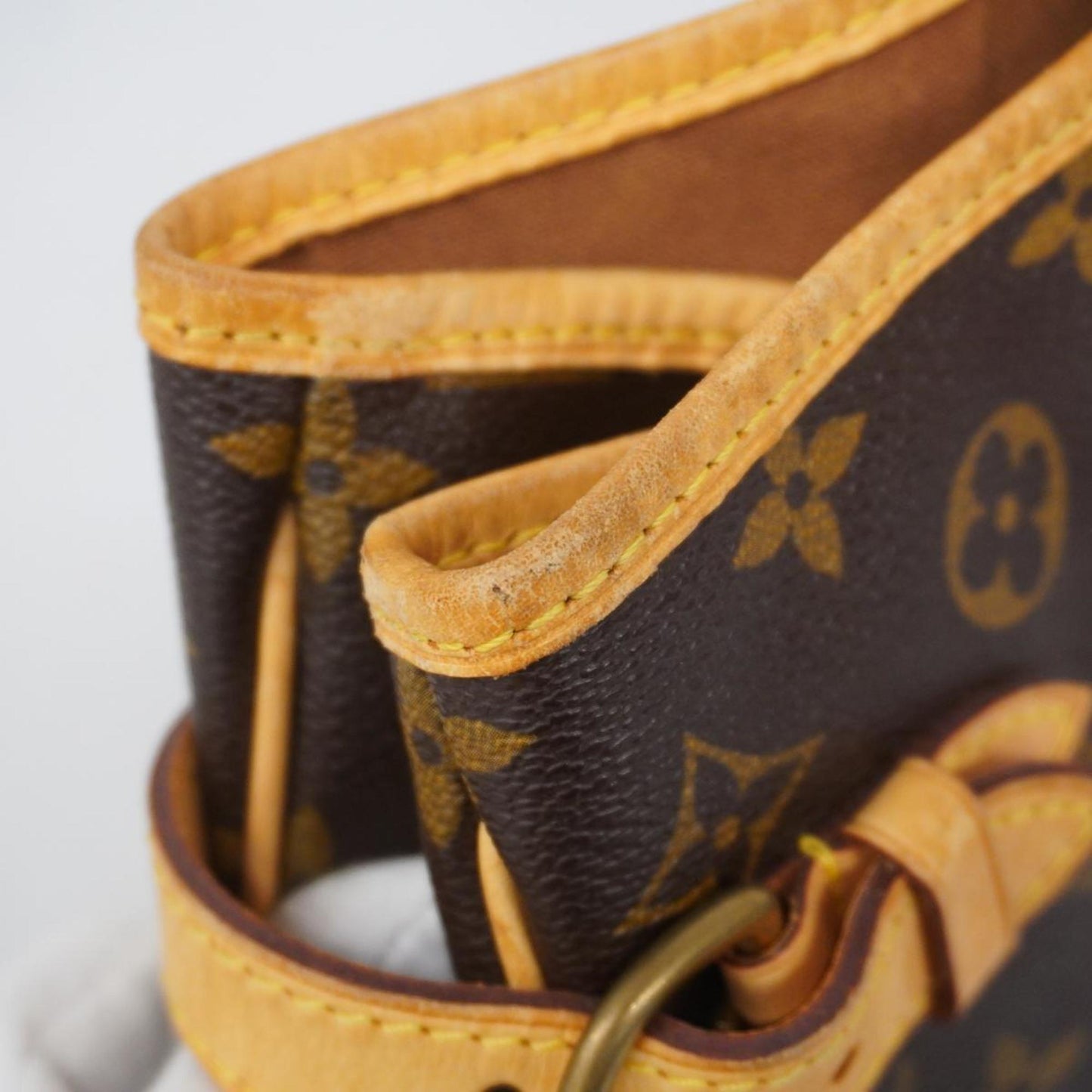 LOUIS VUITTON Batignolles Horizontal Tote