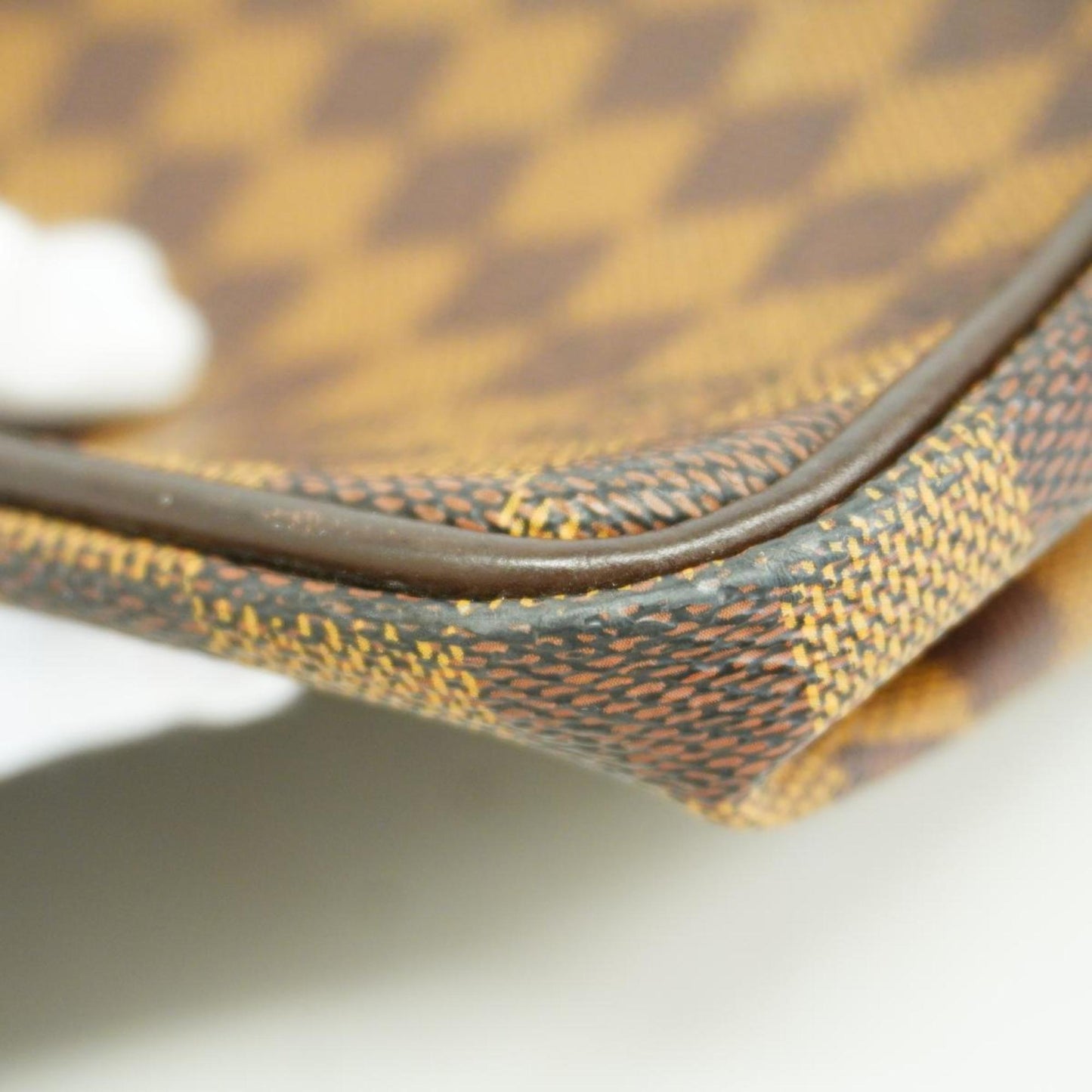 LOUIS VUITTON Greenwich Travel