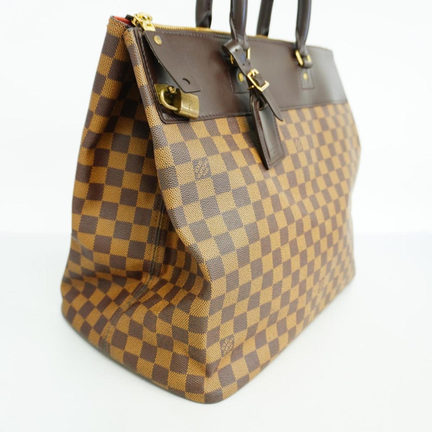 LOUIS VUITTON Greenwich Travel