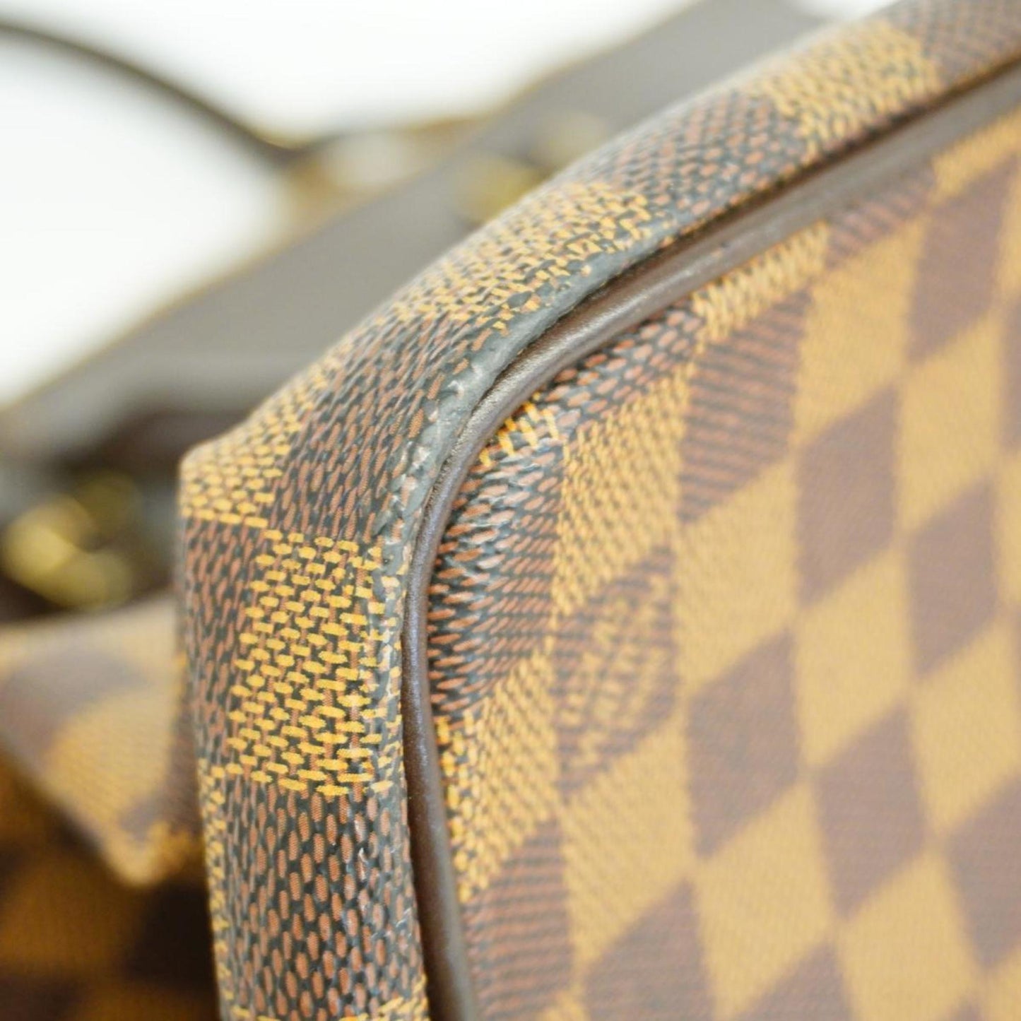 LOUIS VUITTON Greenwich Travel
