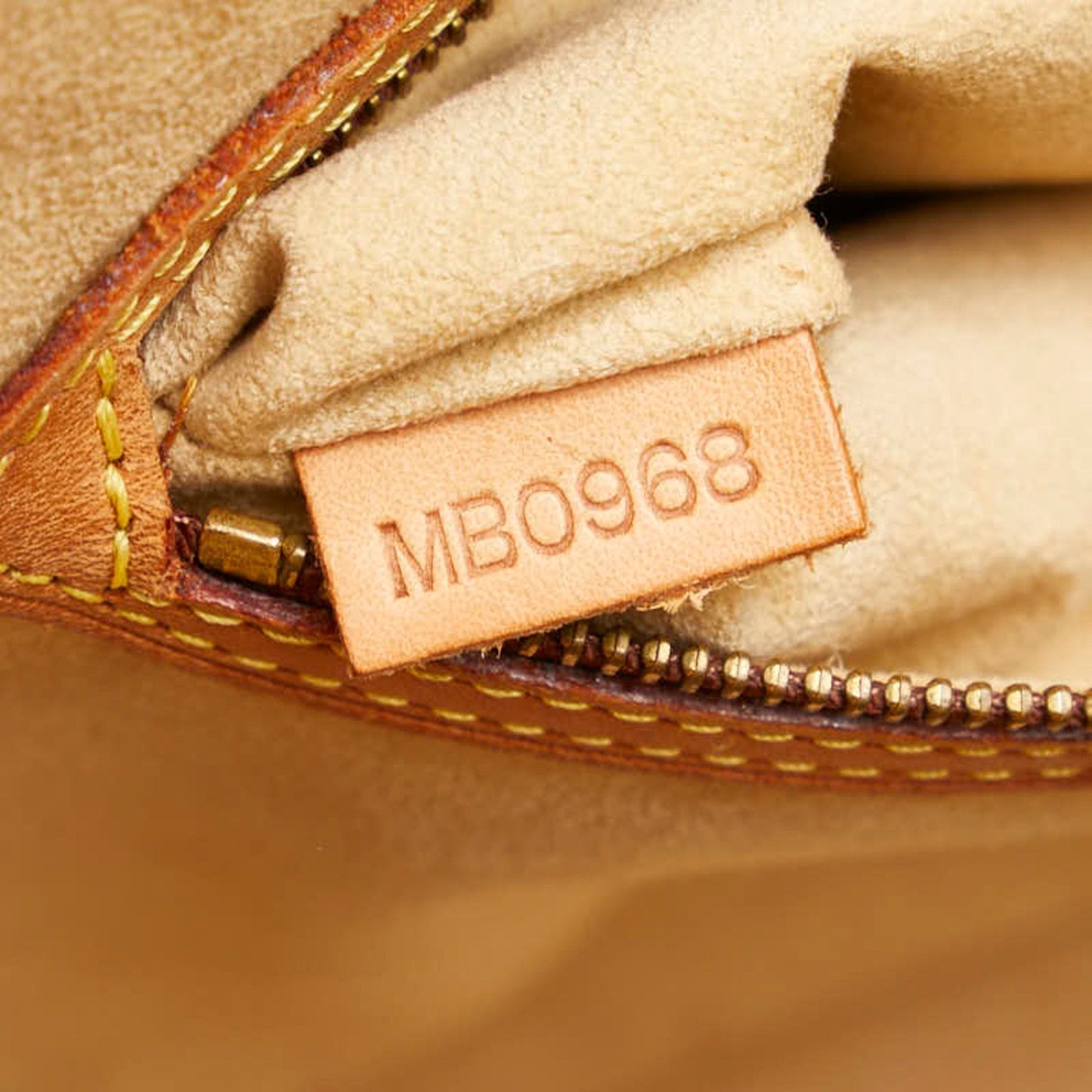 LOUIS VUITTON Babylone Tote