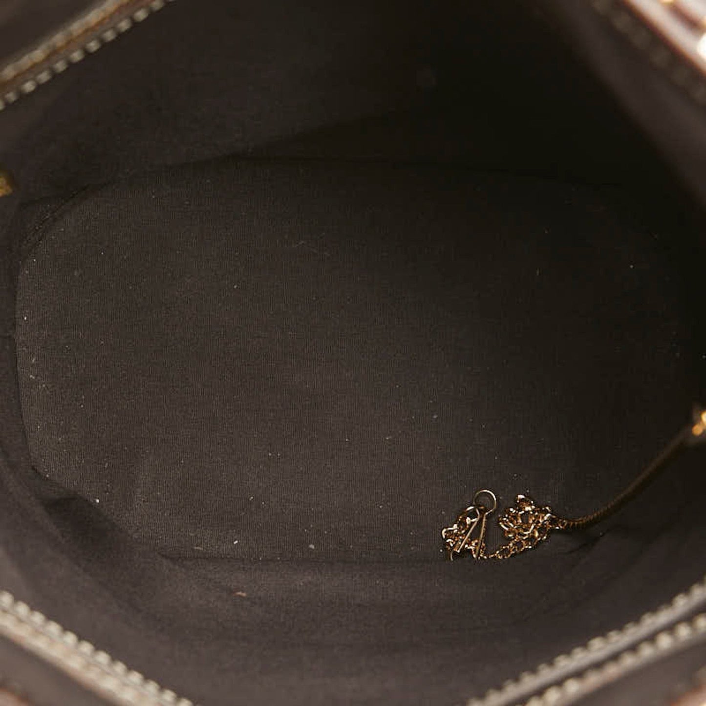 LOUIS VUITTON Bucket Tote