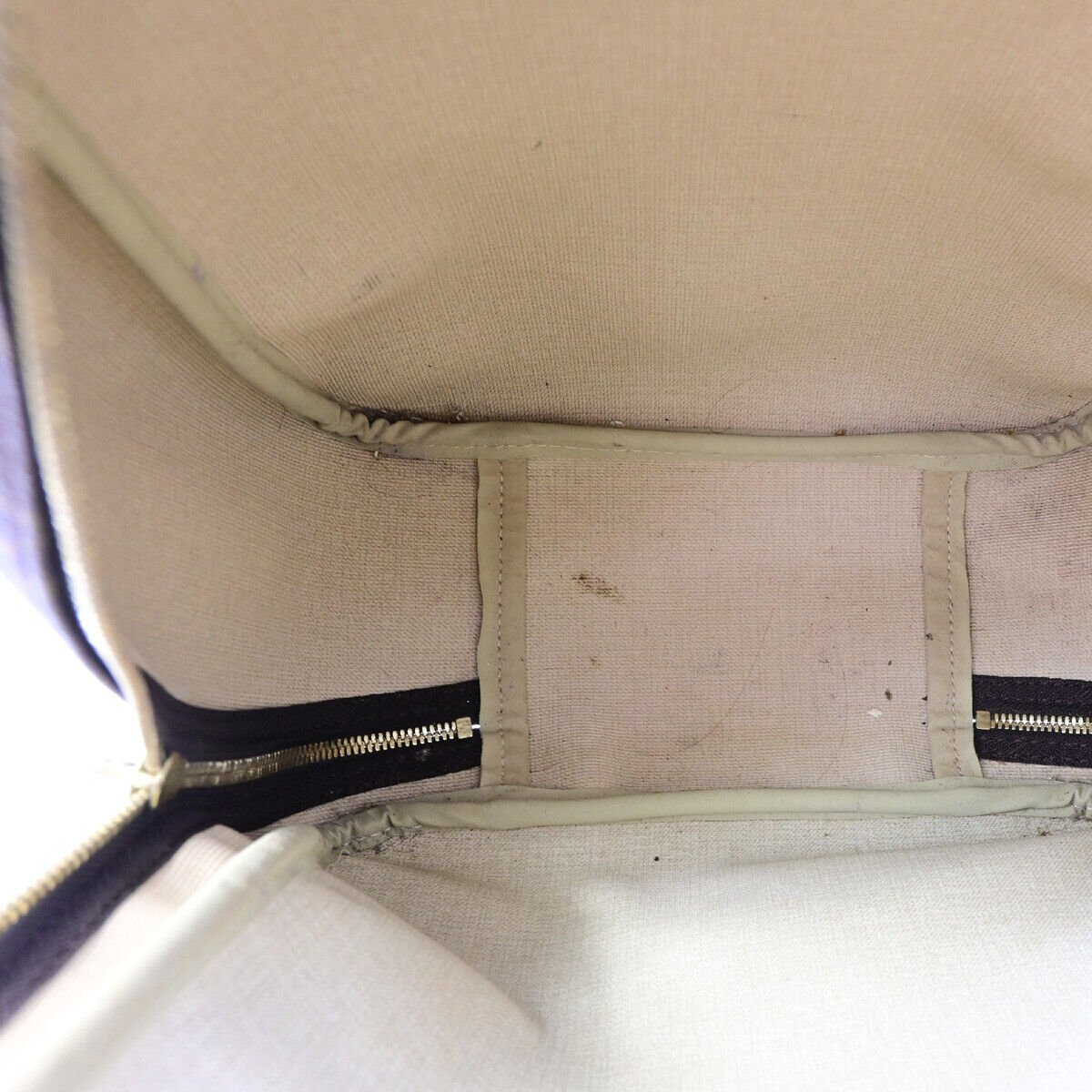 LOUIS VUITTON Excursion Handbag