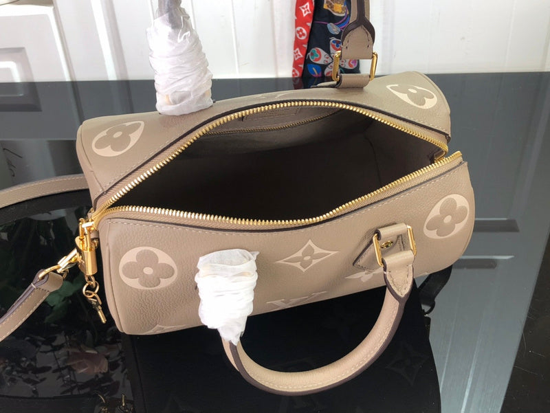 Alice Bags- Louis Vuittons  - 16405