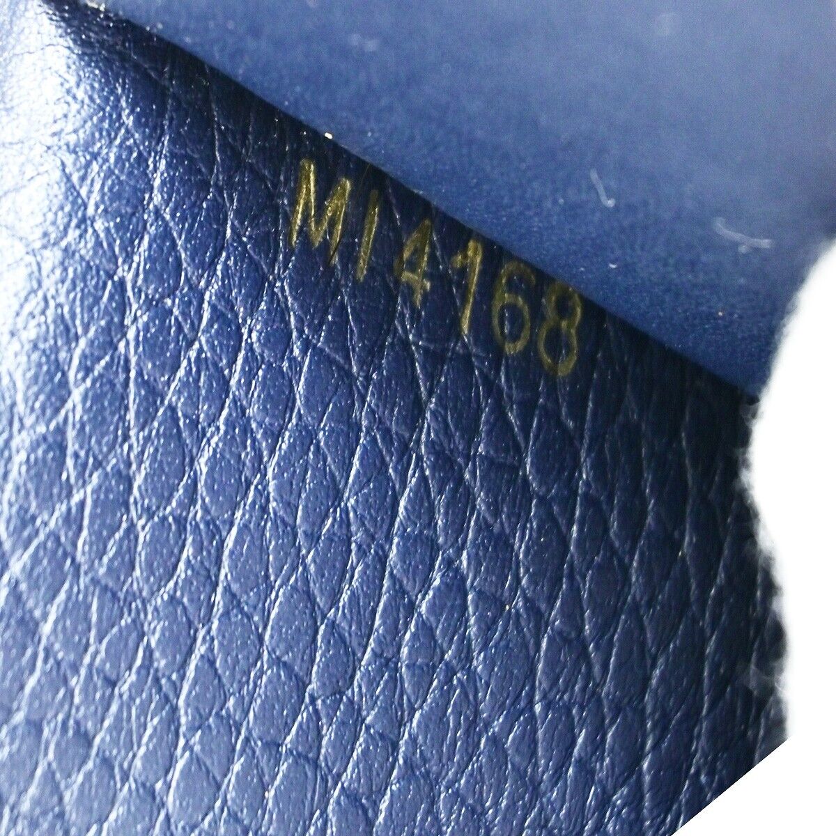 LOUIS VUITTON Capucines Wallet