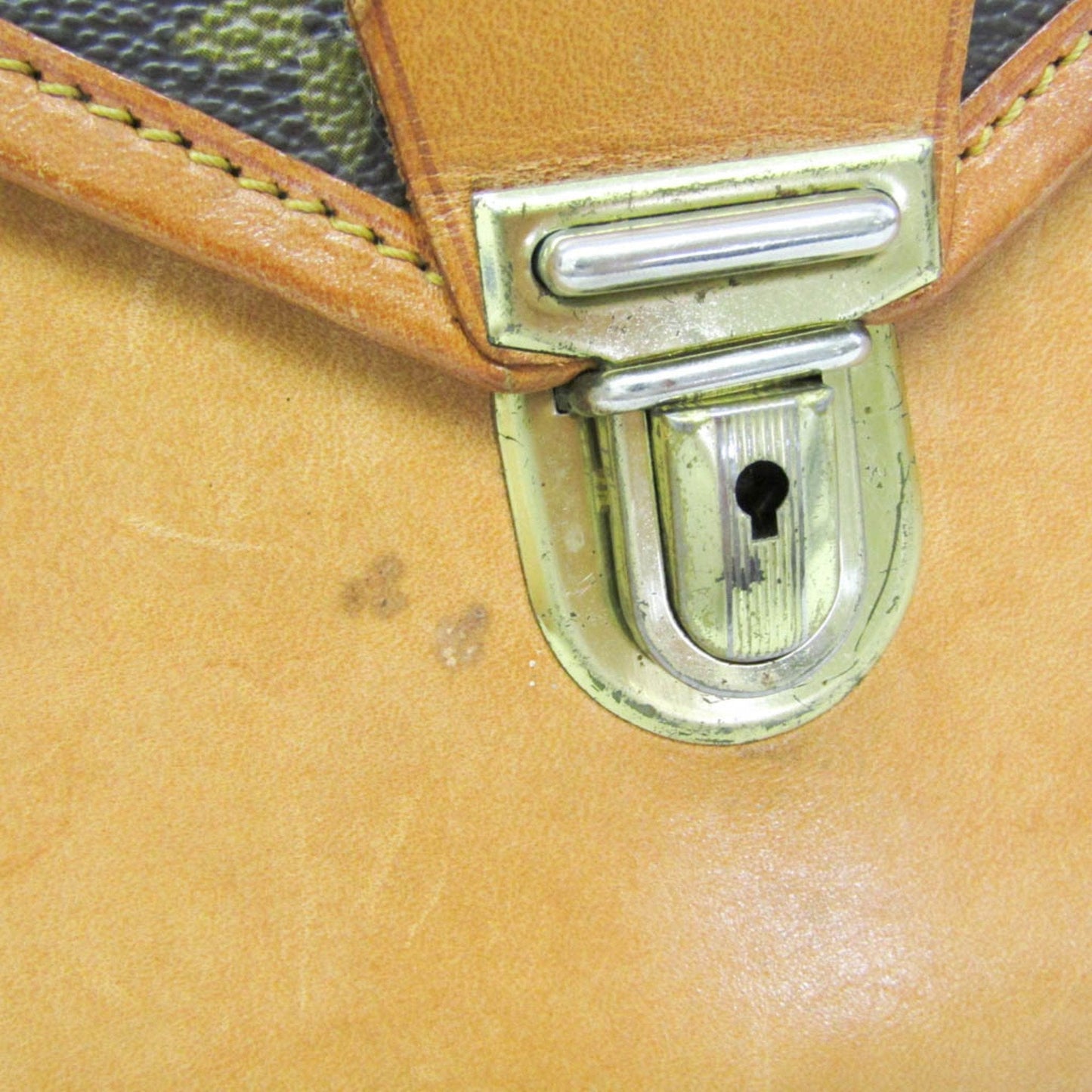 LOUIS VUITTON Biface Handbag