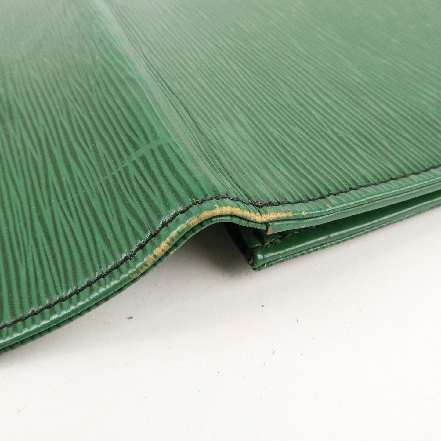 Louis Vuitton Epi Iena 28 Clutch Bag Borneo Green M52724