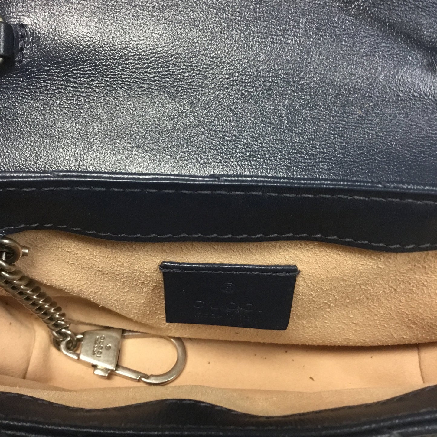 Crossbody Luxury Designer By Gucci  Size: Small