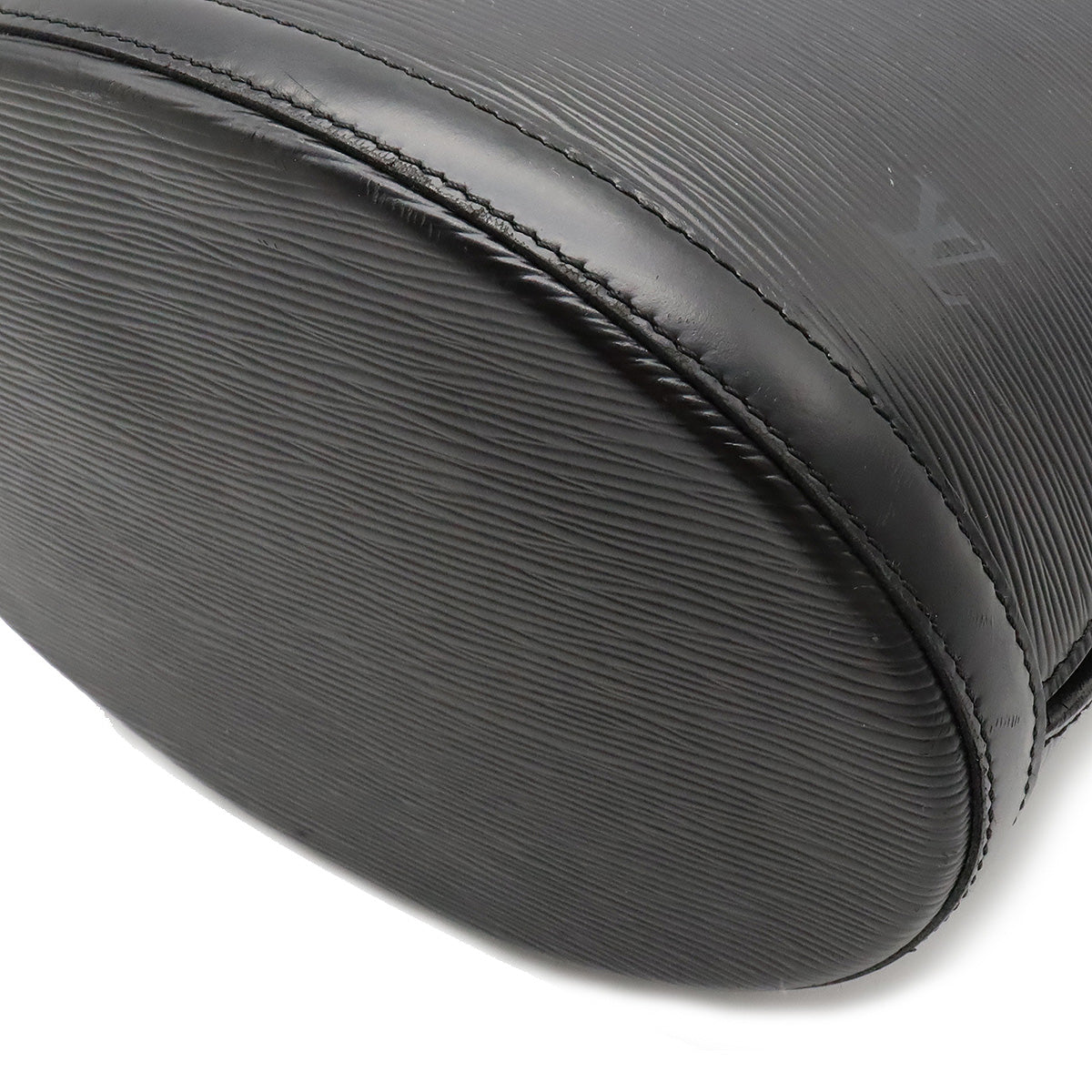 Louis Vuitton Cluny Noir Epi M52252