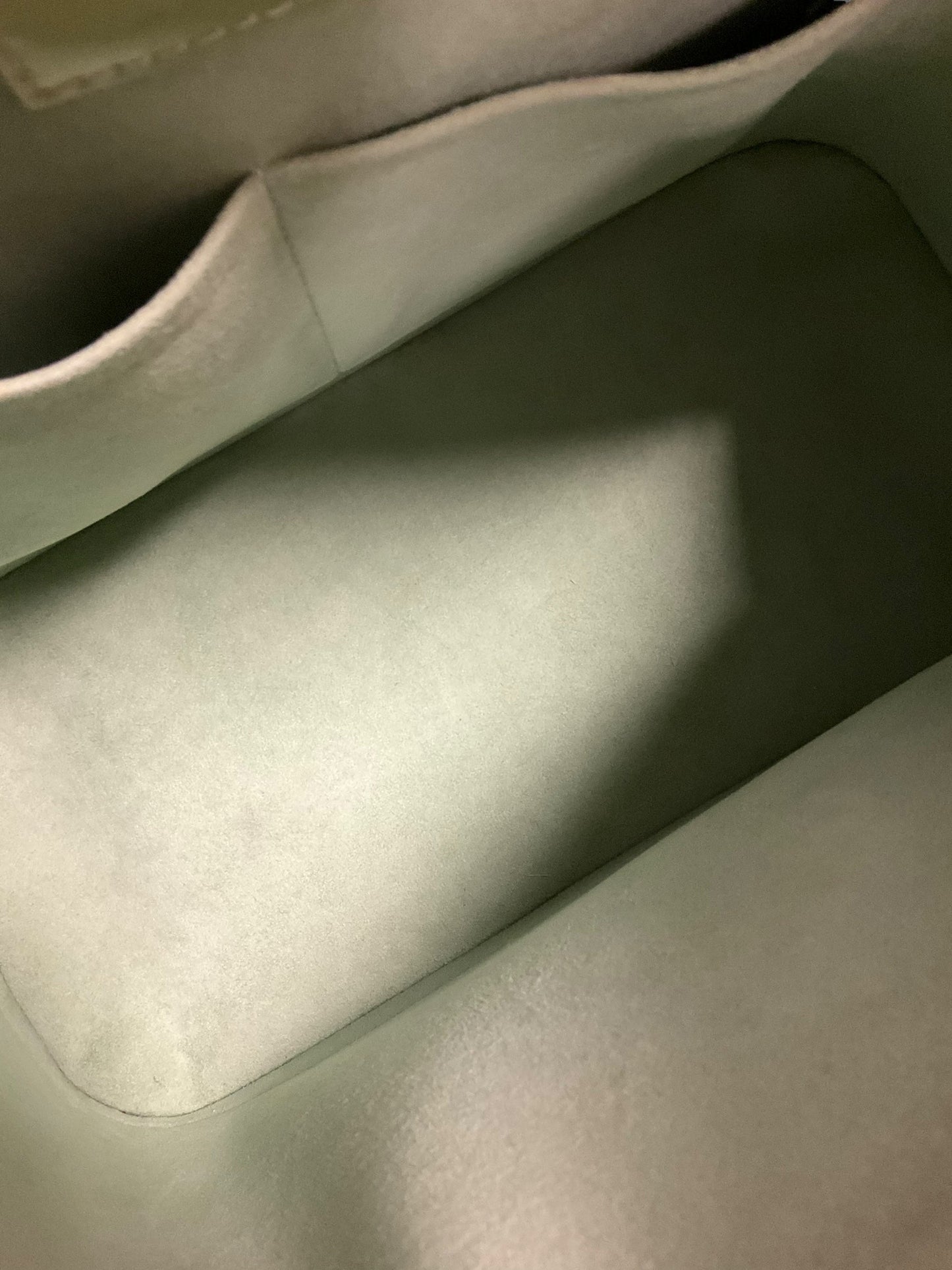 HandBag Luxury Designer Louis Vuitton, Size Small