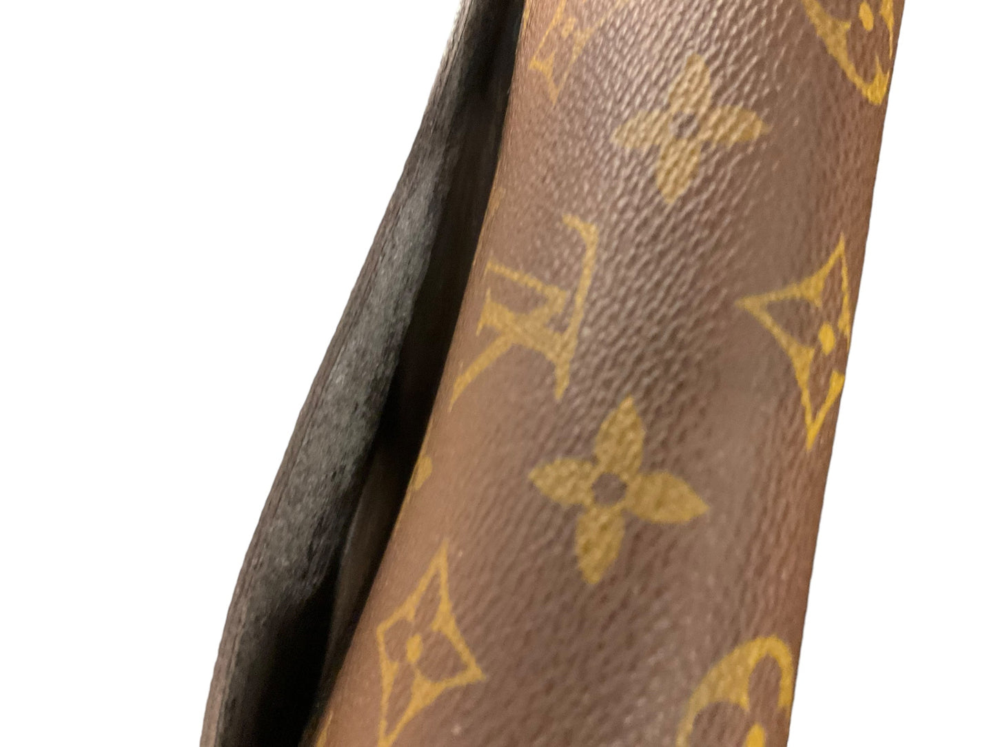 Crossbody Luxury Designer By Louis Vuitton, Size: Medium