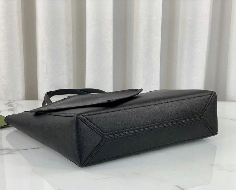 Gucci   Luxury Bags  1011