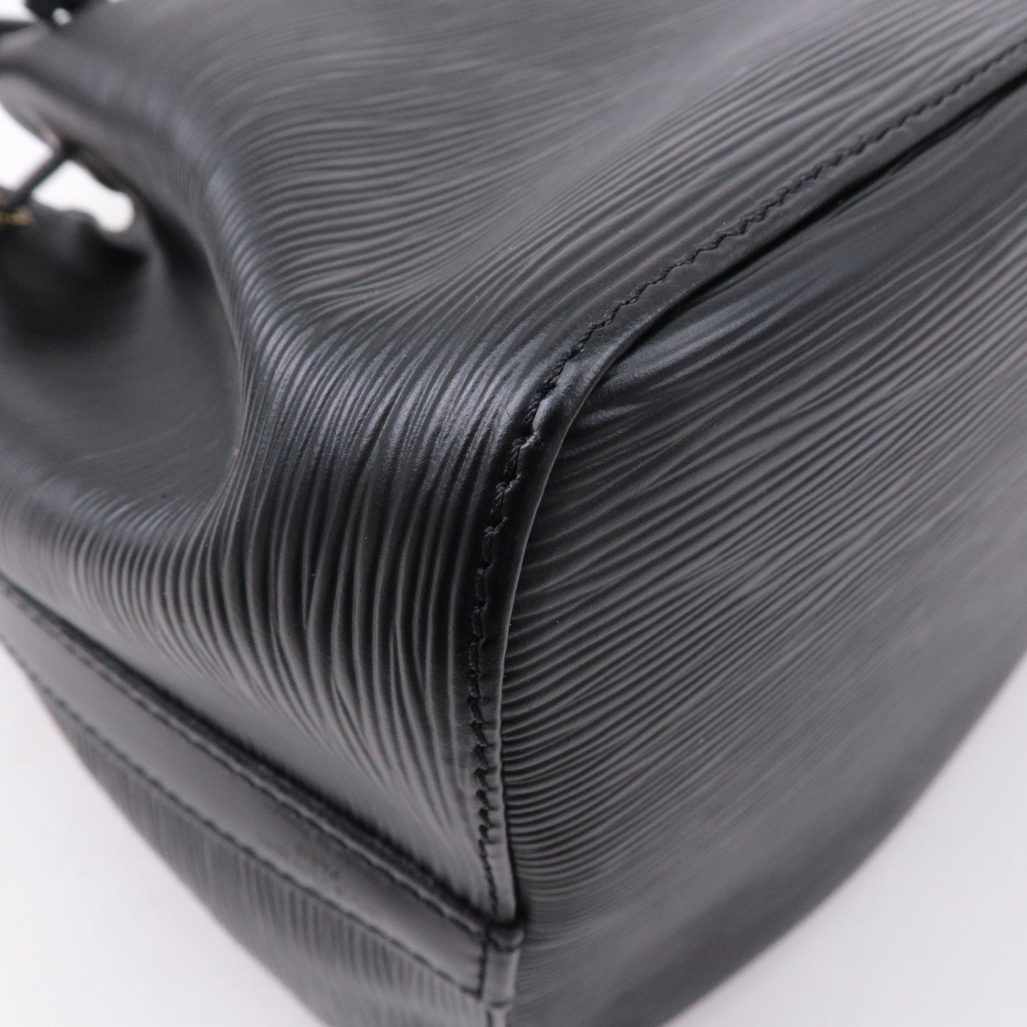 Louis Vuitton Epi Petit Noe Shoulder Bag Noir Black M44102