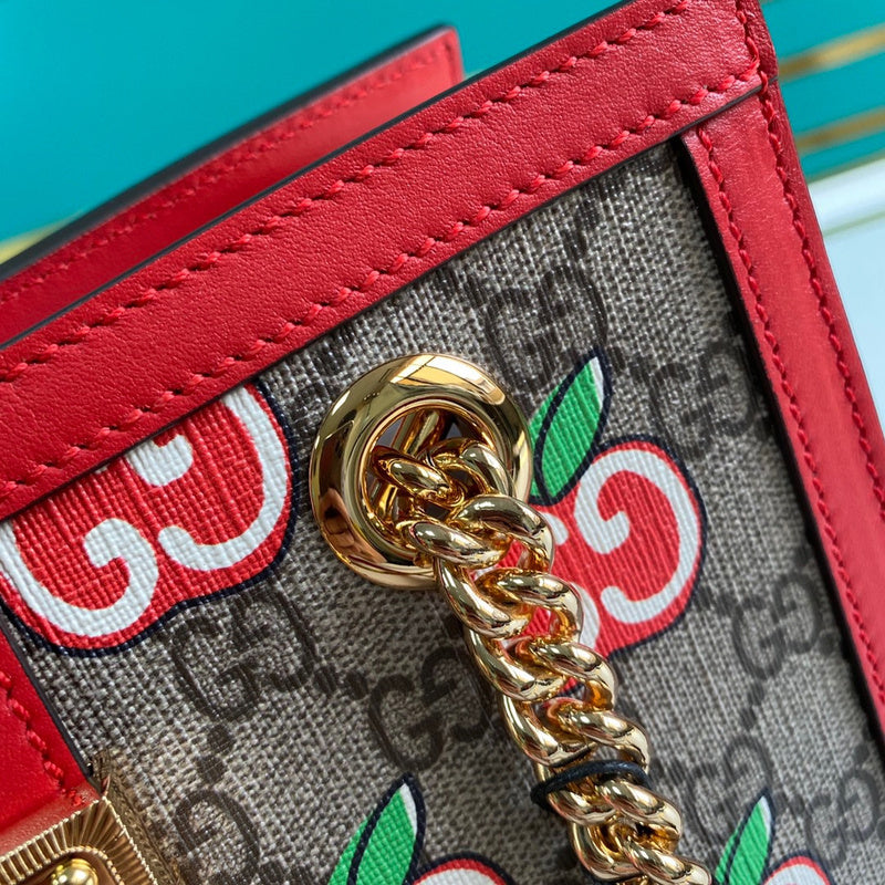 Gucci   Luxury Bags  1383