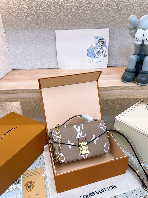 Alice bags - Louis Vuittons  - 15113