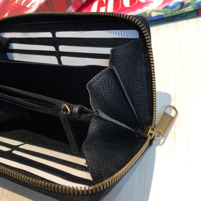 Gucci   Luxury Bags  878