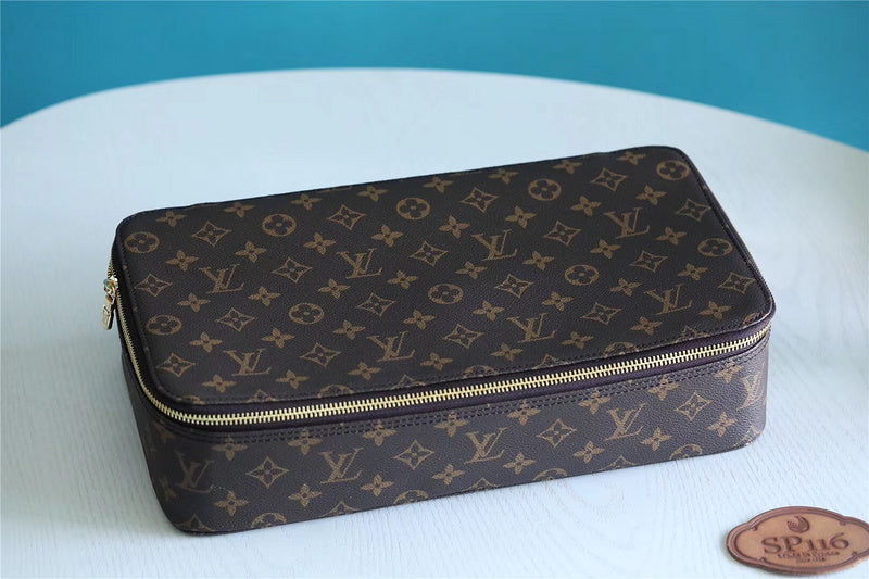 Alice bags - Louis Vuittons  - 9205