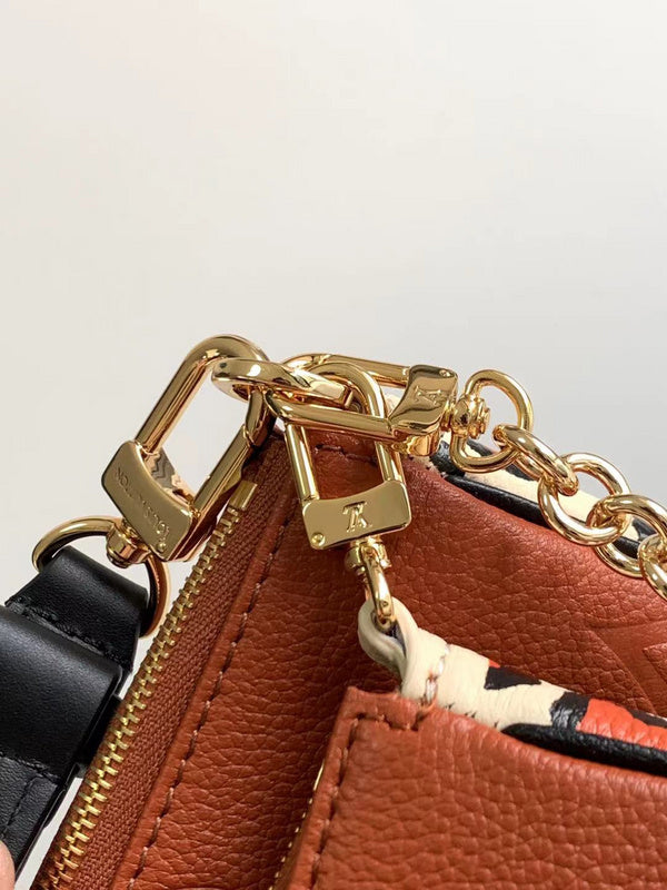 Alice Bags- Louis Vuittons  - 16449