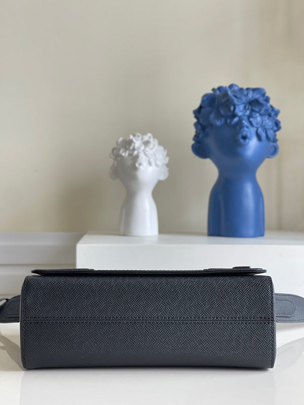 Alice bags - Louis Vuittons  - 12655