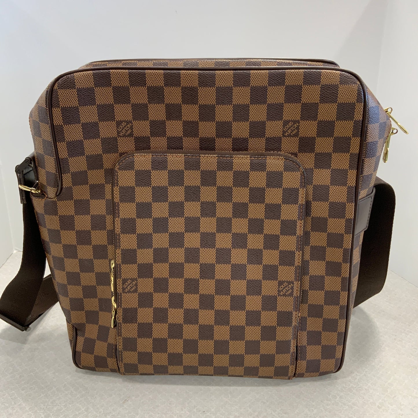 HandBag Luxury Designer Louis Vuitton, Size Large
