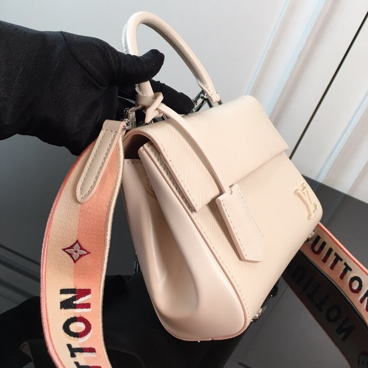 Alice Bags- Louis Vuittons  - 16229