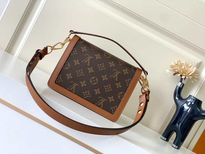 Alice bags - Louis Vuittons  - 15360