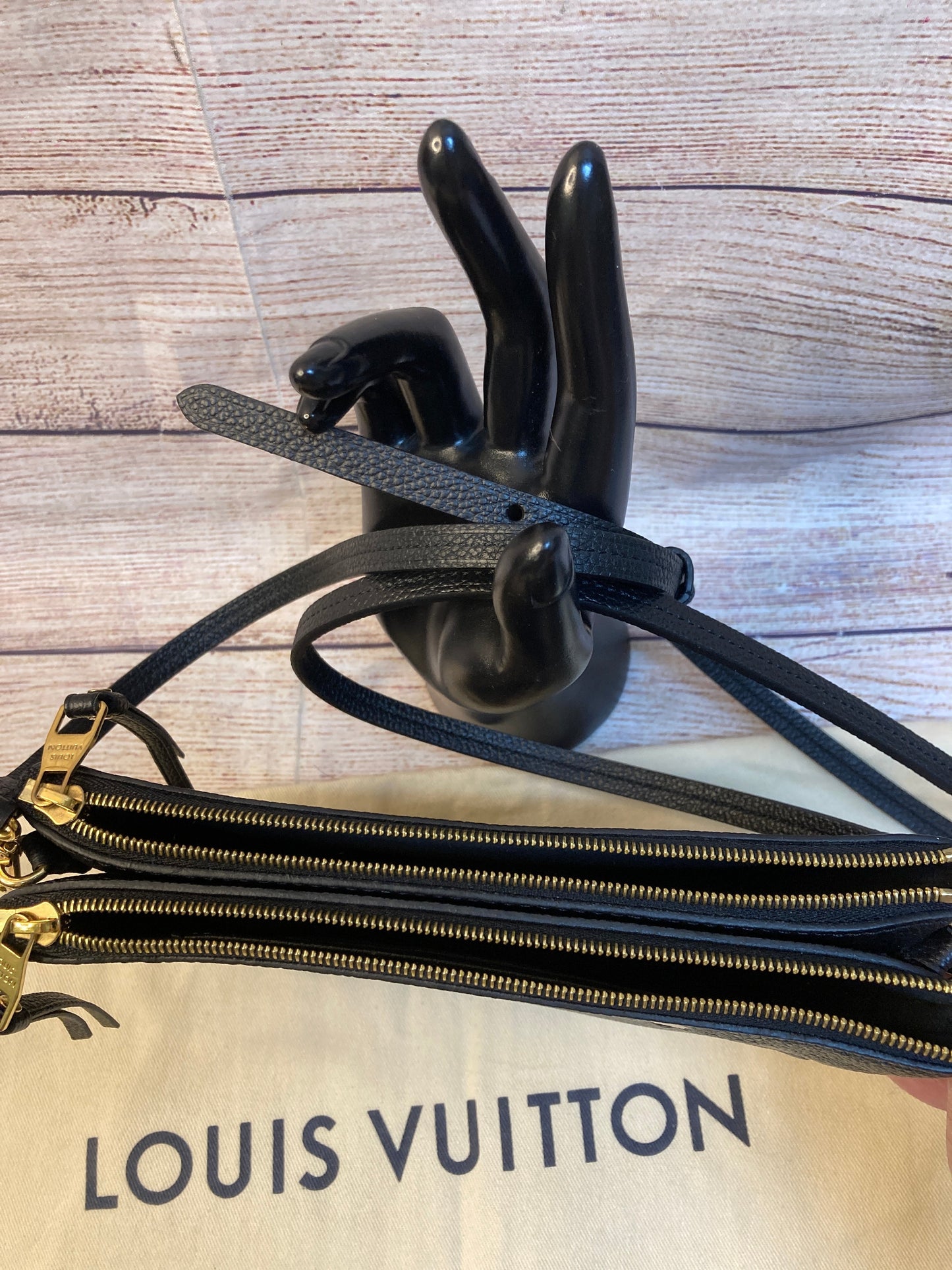 Crossbody Luxury Designer By Louis Vuitton  Size: Medium
