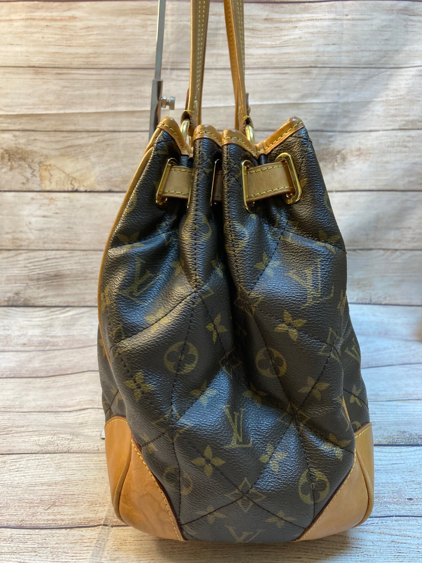 Handbag Luxury Designer By Louis Vuitton  Size: Large