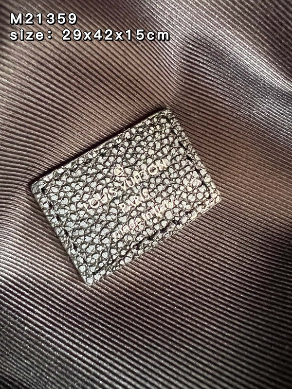 Alice Bags- Louis Vuittons  - 16048