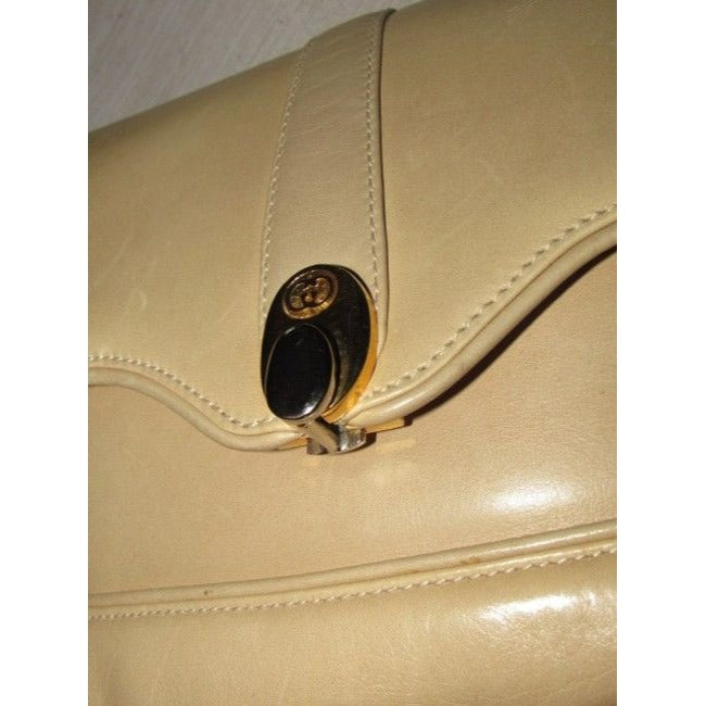Gucci Vintage Buttery Soft Beige Or Nude Leather Shoulder Bag