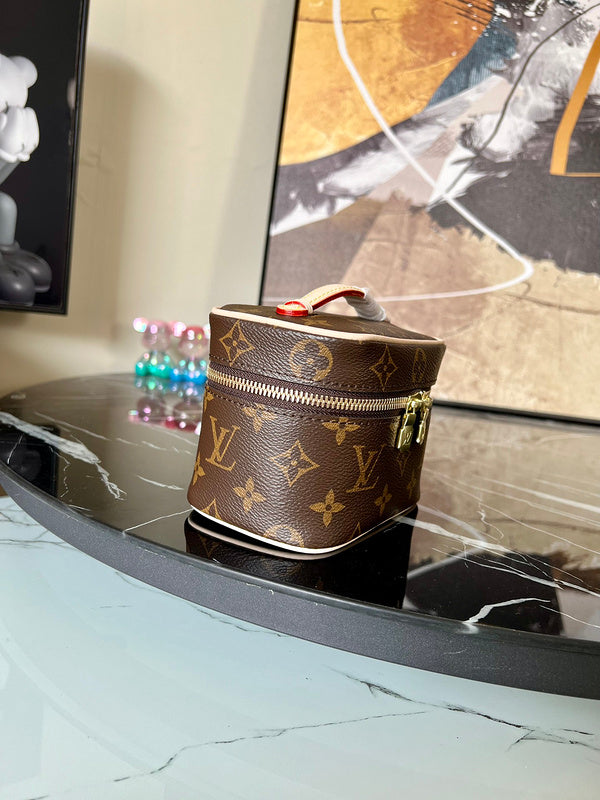 Alice bags - Louis Vuittons  - 15732