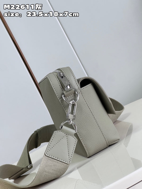 Alice bags - Louis Vuittons  - 15296