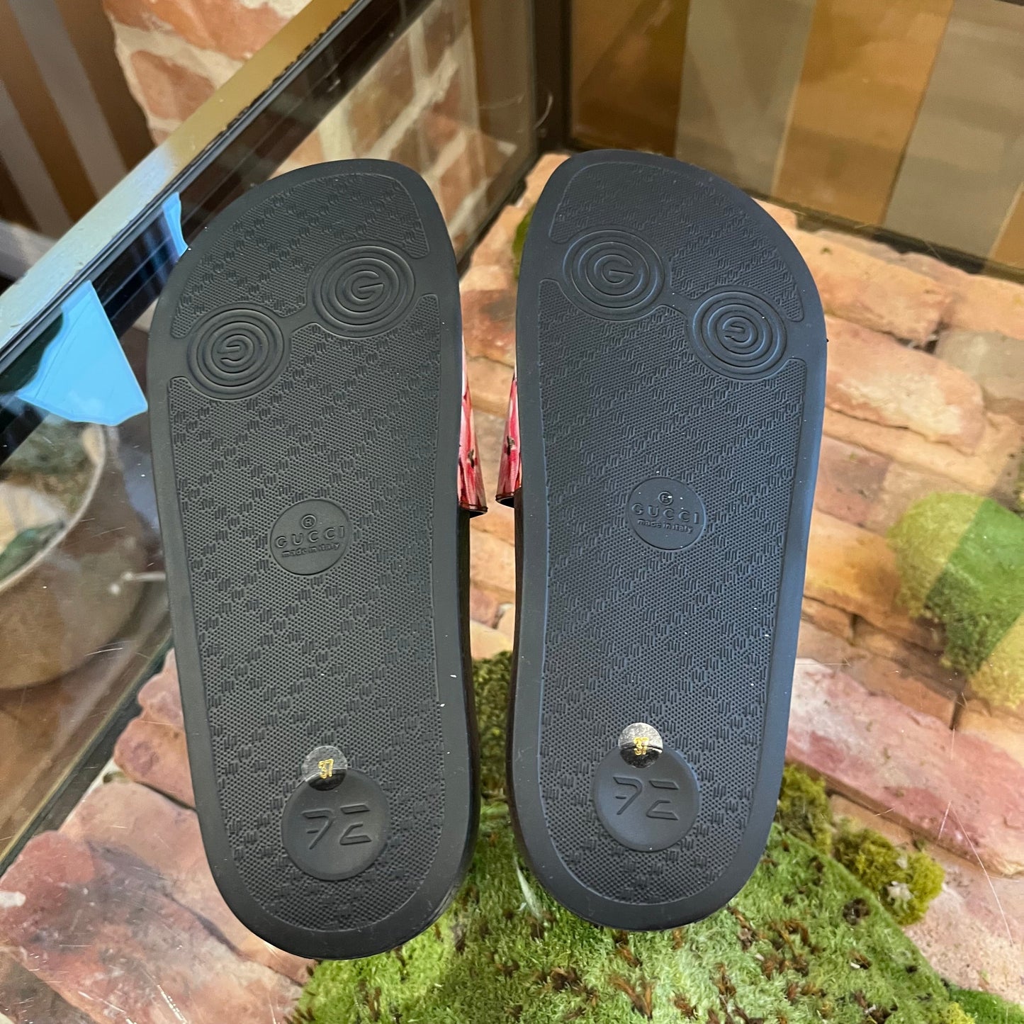 GUCCI Blooms Rubber Slides SZ 37
