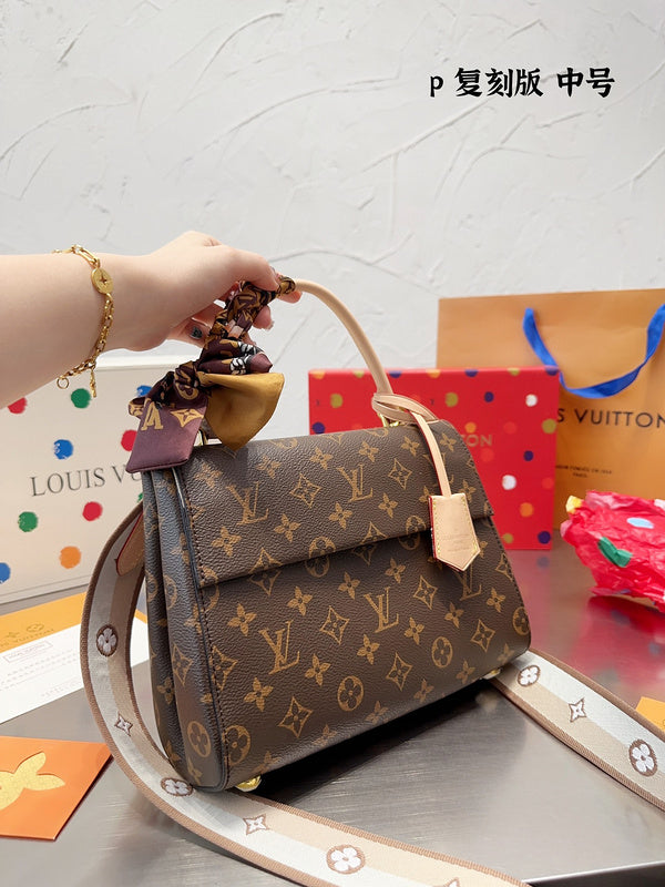 Alice bags - Louis Vuittons  - 14946