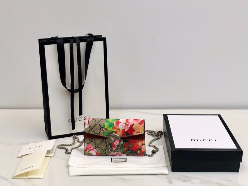 Gucci   Luxury Bags  1162