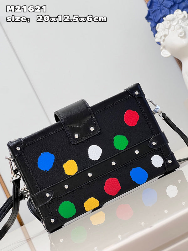 Alice bags - Louis Vuittons  - 15388