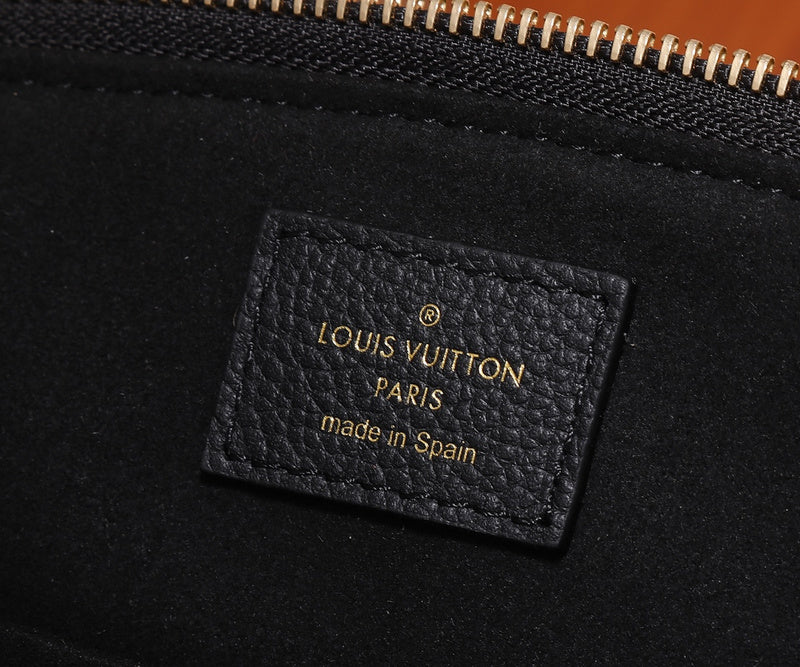 Alice bags- Louis Vuittons  - 16800
