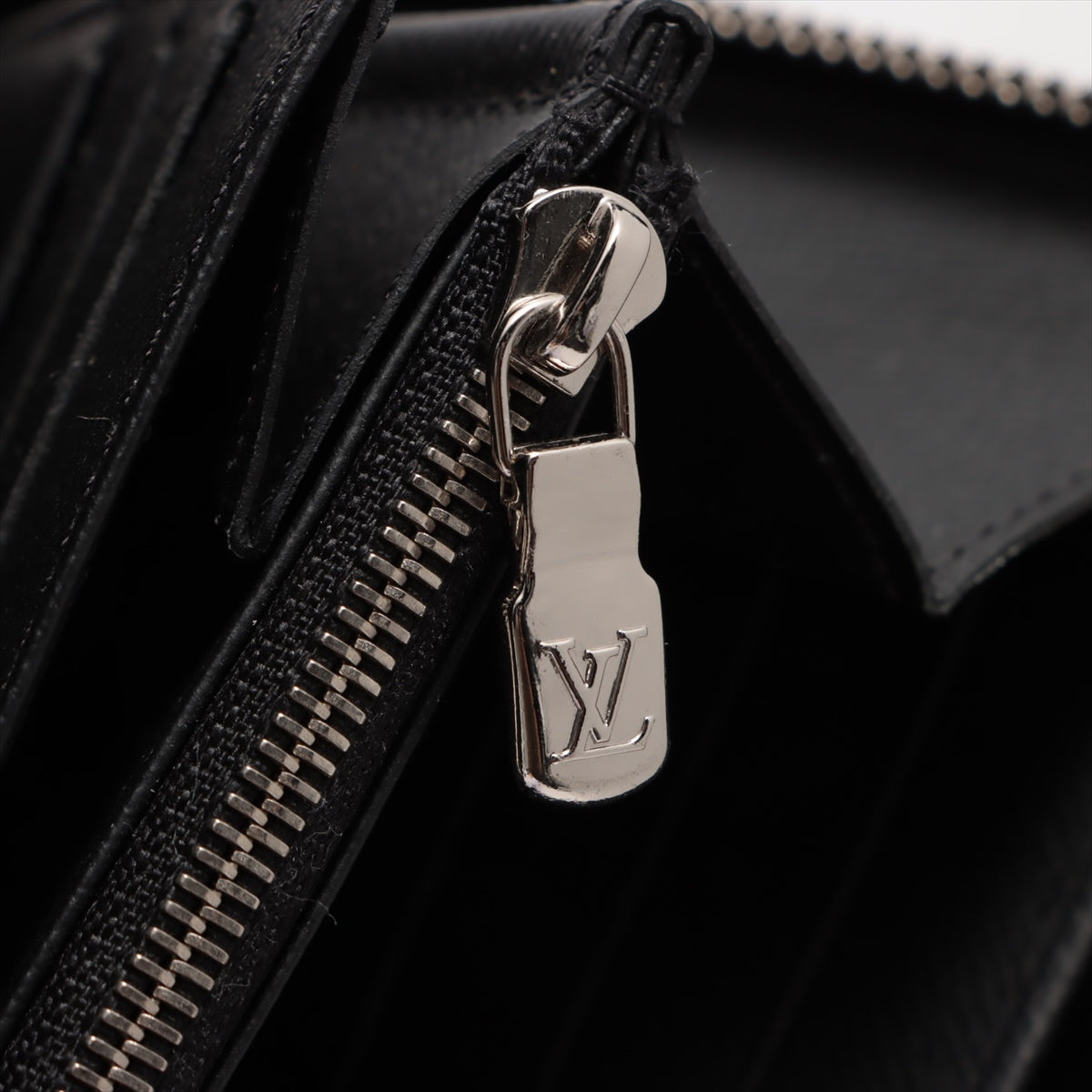 Louis Vuitton Black Leather Zippy organizer wallet accessories