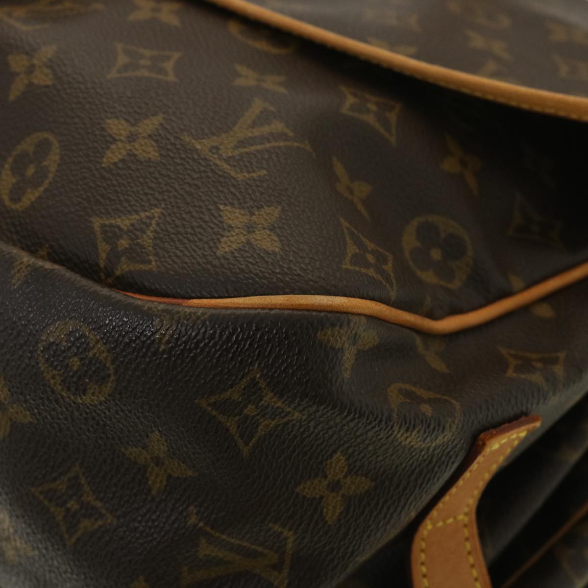 Louis Vuitton Brown Canvas Saumur shoulder bag