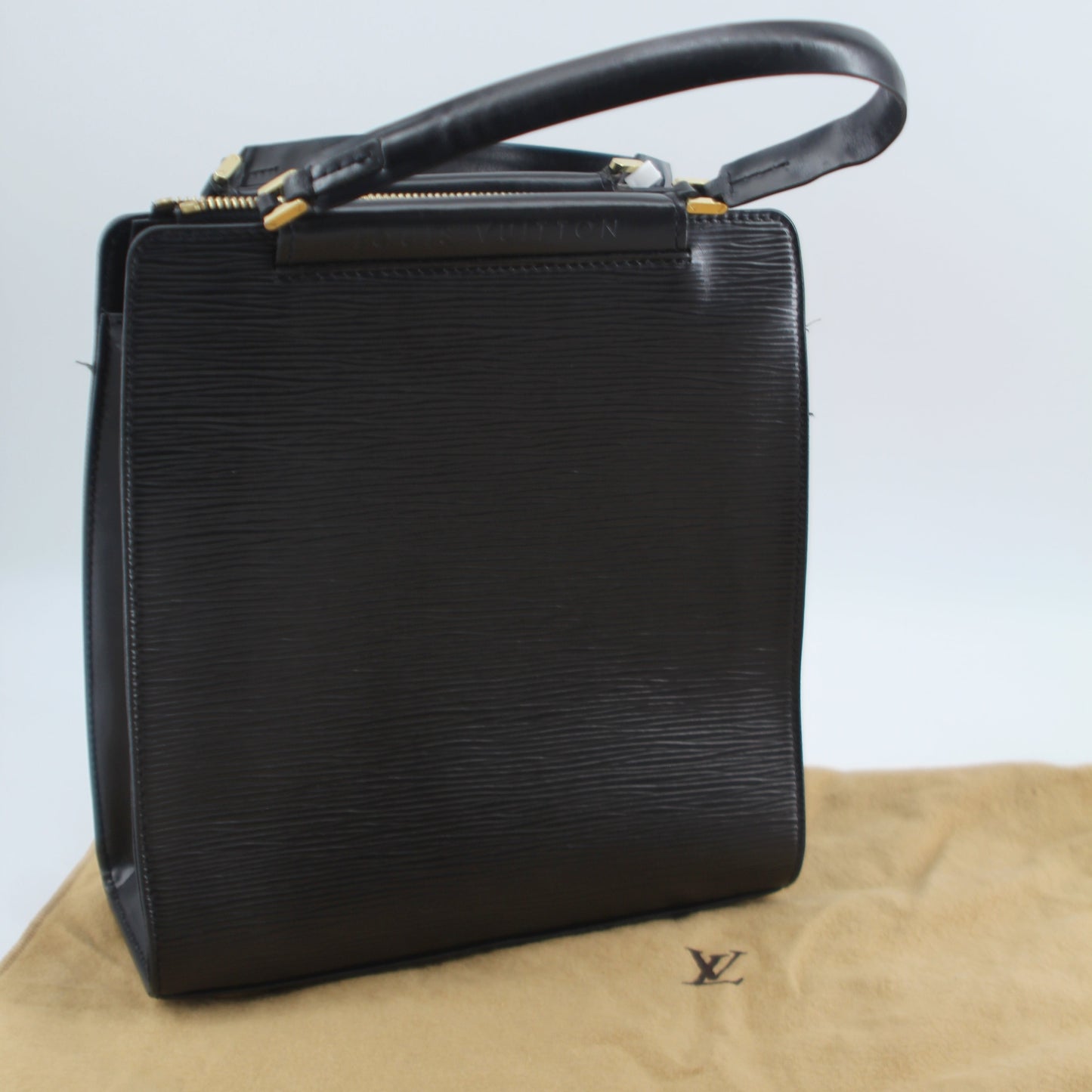 Louis Vuitton Figari PM