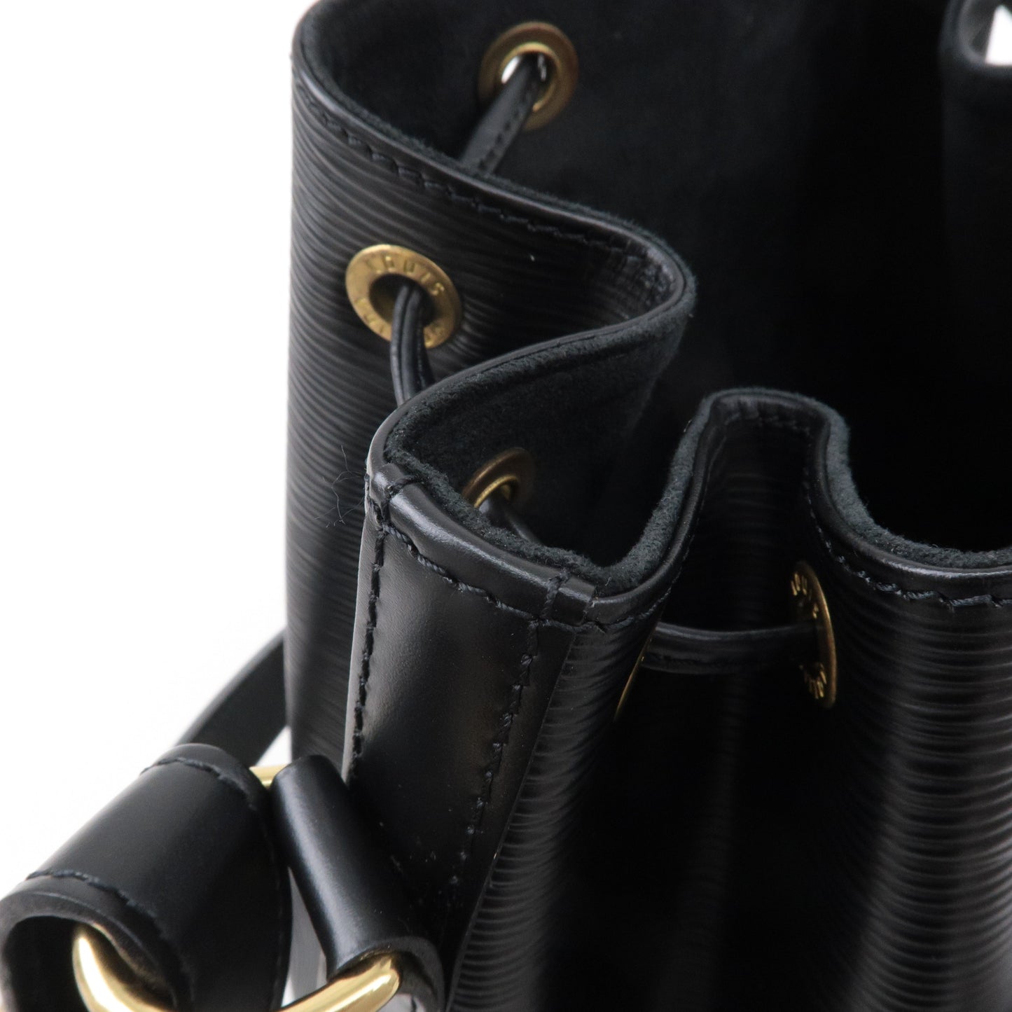 Louis Vuitton Epi Petit Noe Shoulder Bag Noir Black M44102