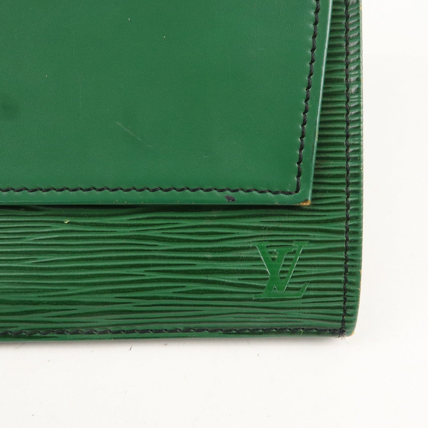 Louis Vuitton Epi Iena 28 Clutch Bag Borneo Green M52724