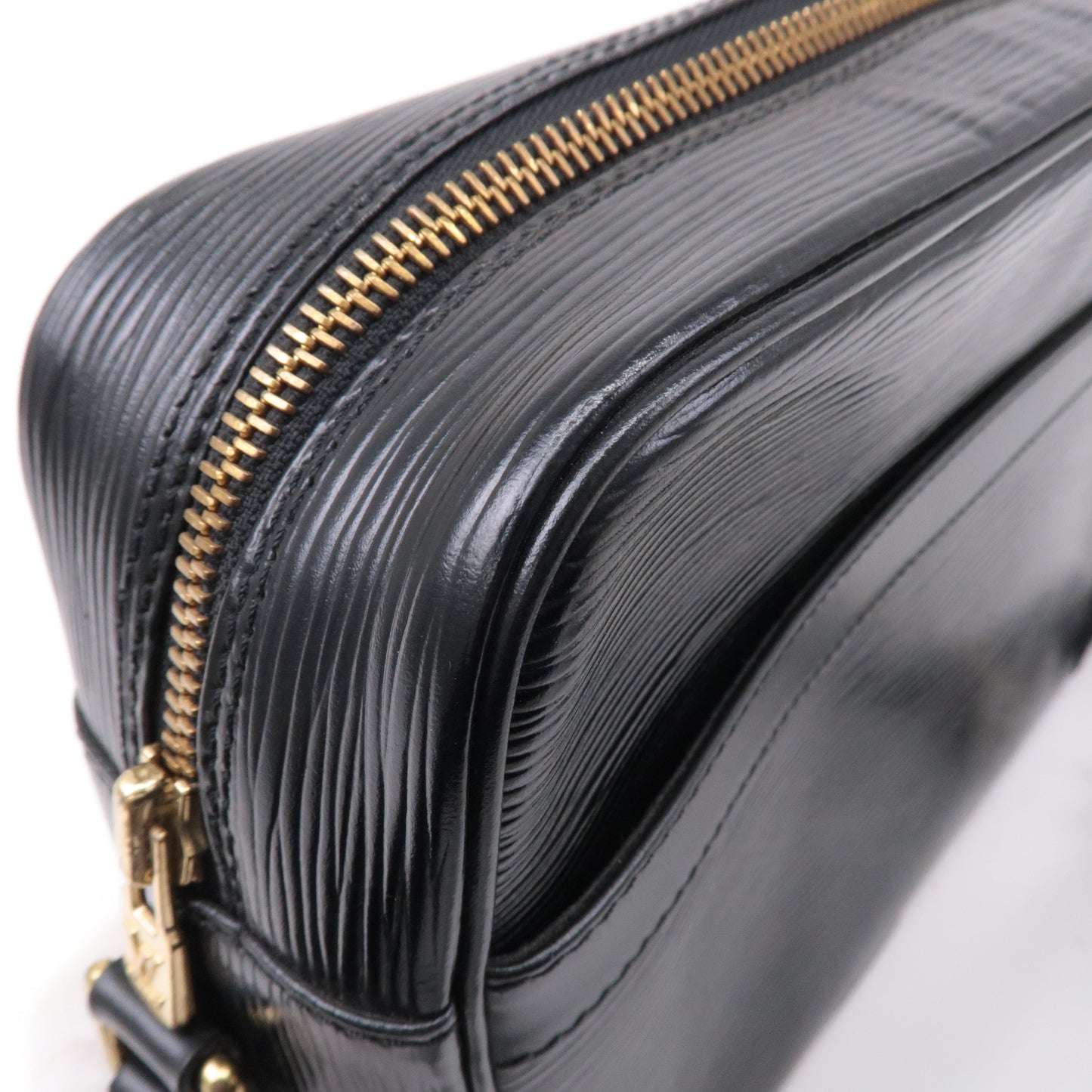 Louis Vuitton Epi Trocadero 27 Shoulder Bag Noir Black M52302