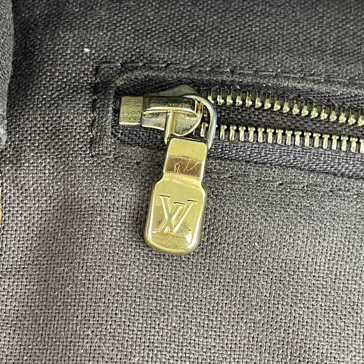 LOUIS VUITTON - Monogram Menilmontant PM - Brown / Tan Shoulder Bag