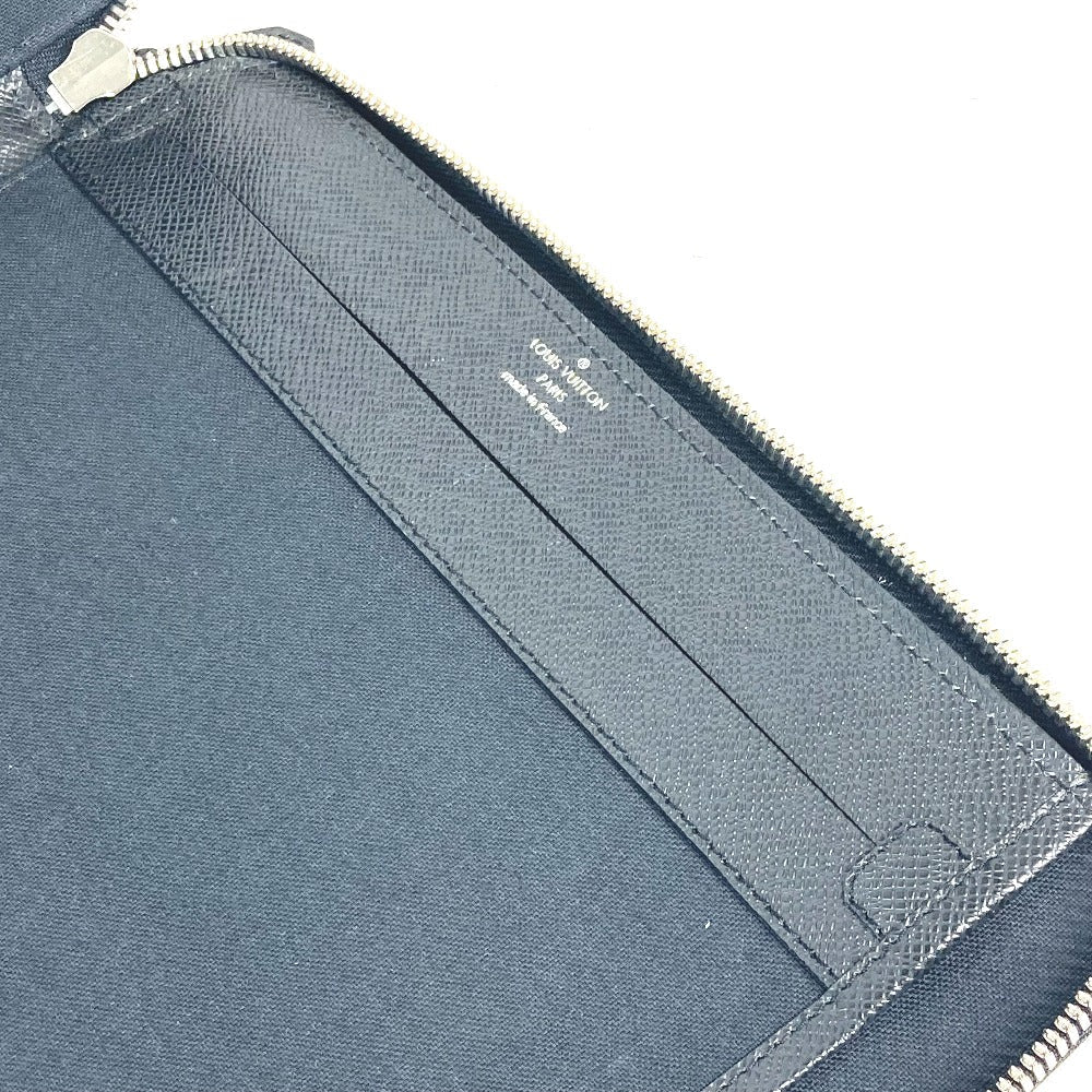 LOUIS VUITTON Clutch bag M32612 Taiga Leather black Taiga Vladimir