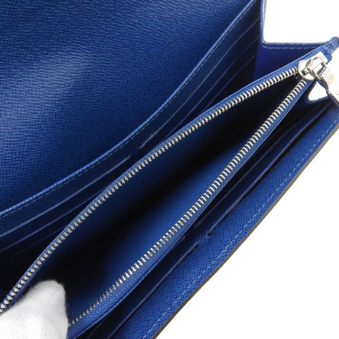 Louis Vuitton Epi  Epi Leather Long Wallet (Bi-Fold)