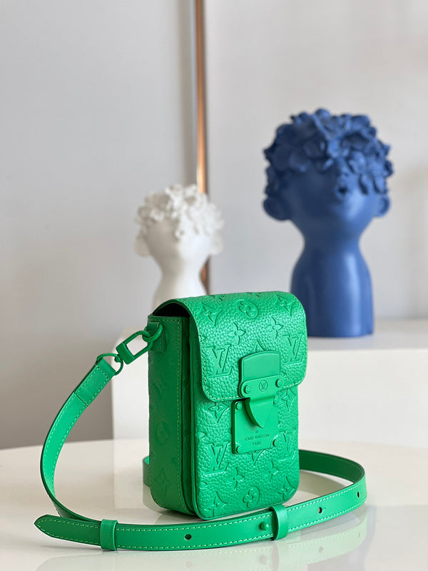 Alice Bags- Louis Vuittons  - 16396