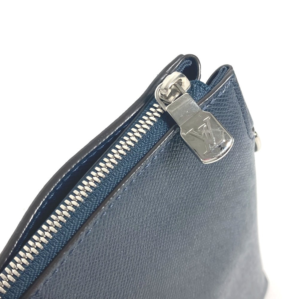 LOUIS VUITTON Business bag M33417　 Taiga Leather Navy Taiga Anton